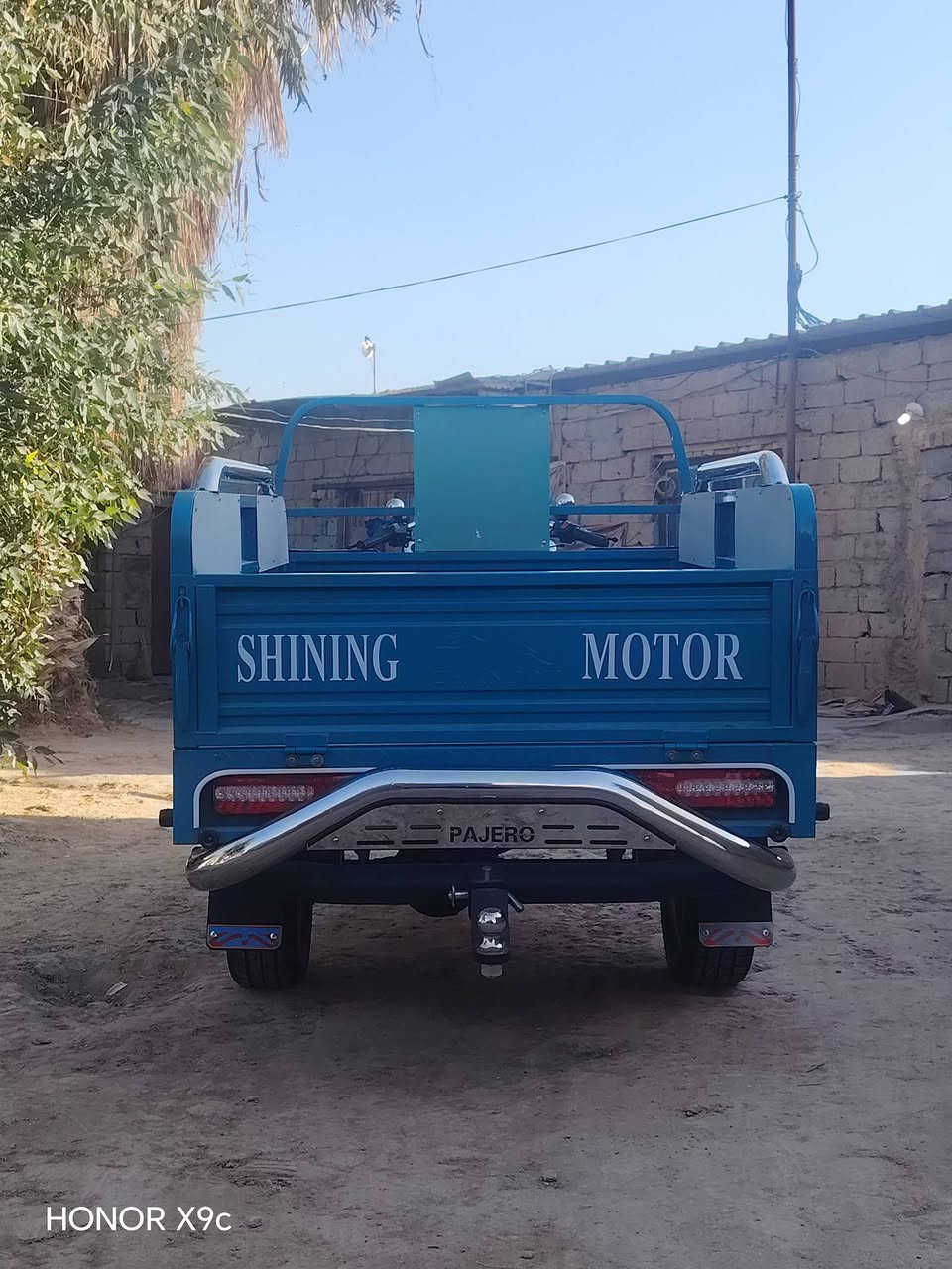 للبيع موديل 2023 اخت الجديده مكفوله كفاله عامه مابيه نقص علئ وضع الوكاله كلشي مامبدل بيه أوراق اصوليه المكان بابل ناحيه الشوملي السعر ب2/600 وبيه مجال الموشراي ويتصل يسمع كلام غير لائق والشراي بي خير ويدلل موبايل *********** بي واتساب اجاوب
