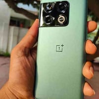 ون بلس ١٠ برو • ٨ رام ١٢٨ • سنابدراگون ٨ جن ١