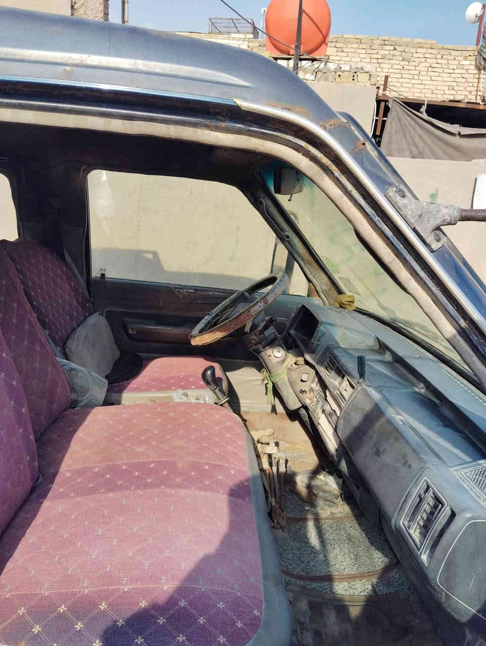 السلام عليكم 
كيا بستا موديل 94 رقم الماني بابل ، مكينة خير من الله 2700 ، كير مال كصة جديد ، تايرات نضاف ، دوشمة  وكاعيه جديد ،  سيارة كبل للشارع  
المكان . بابل ، قضاء الهاشمية 
السعر 22 وبيه مجال بيك خير وتدلل 
رقم راعيه ، ***********
،،اني مكلف بالنشر ،،
