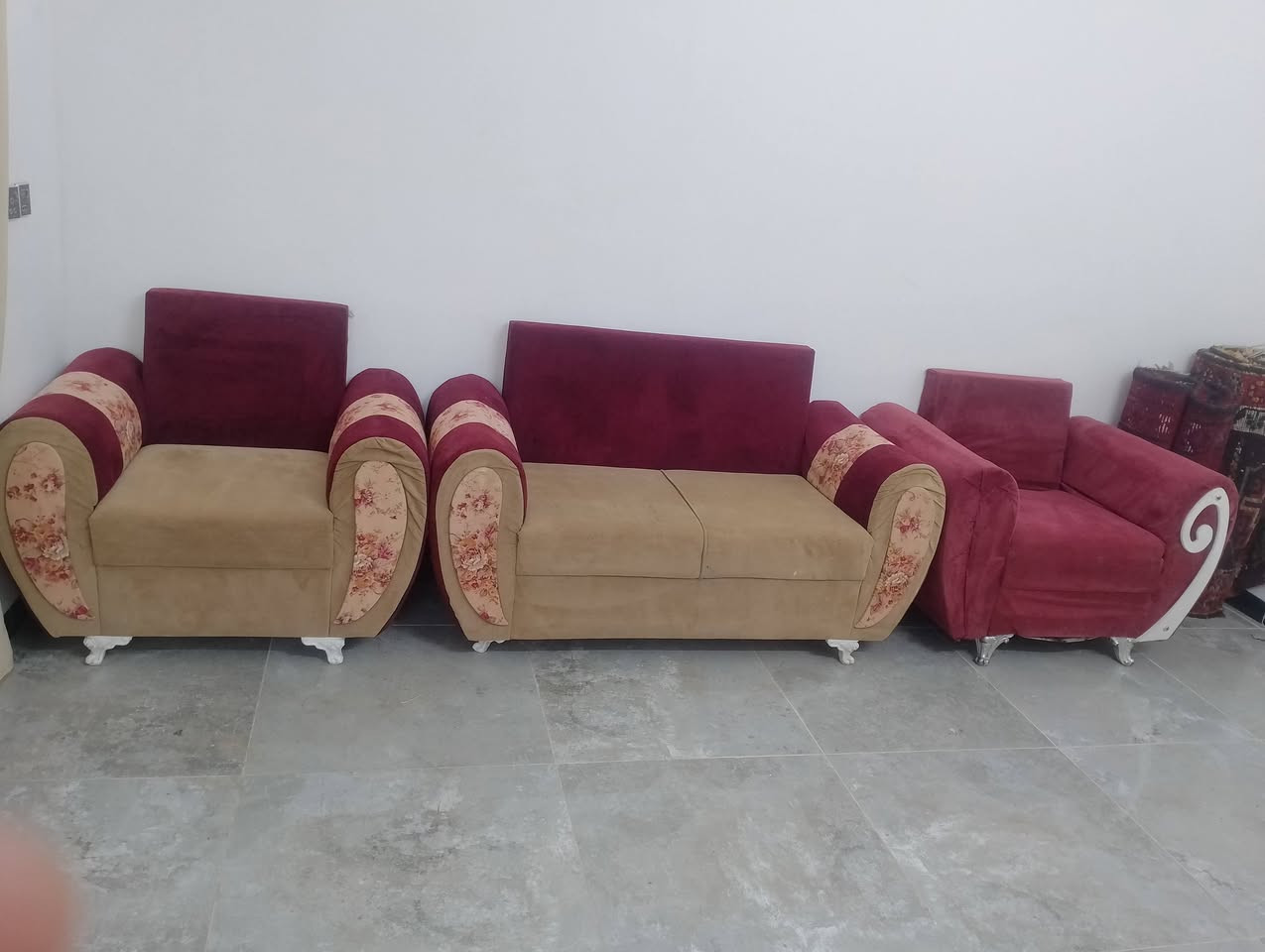نص تخم للبيع 
وقنفه ام 3 نفرات للبيع 
السعر خاص


**إذا كنت صاحب هذا الإعلان وتريد حذفه لأي سبب، رجاءا أرسل رسالة إلى الدعم الفني**