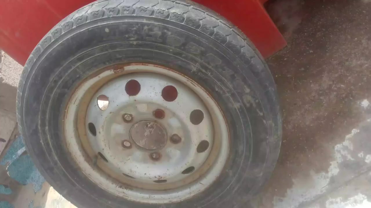 السلام عليكم خوان عندي سبير مال كيه بنكو نضيف المكان البصرة الزبير سعرا 75الف الشراي ينتصل ***********
