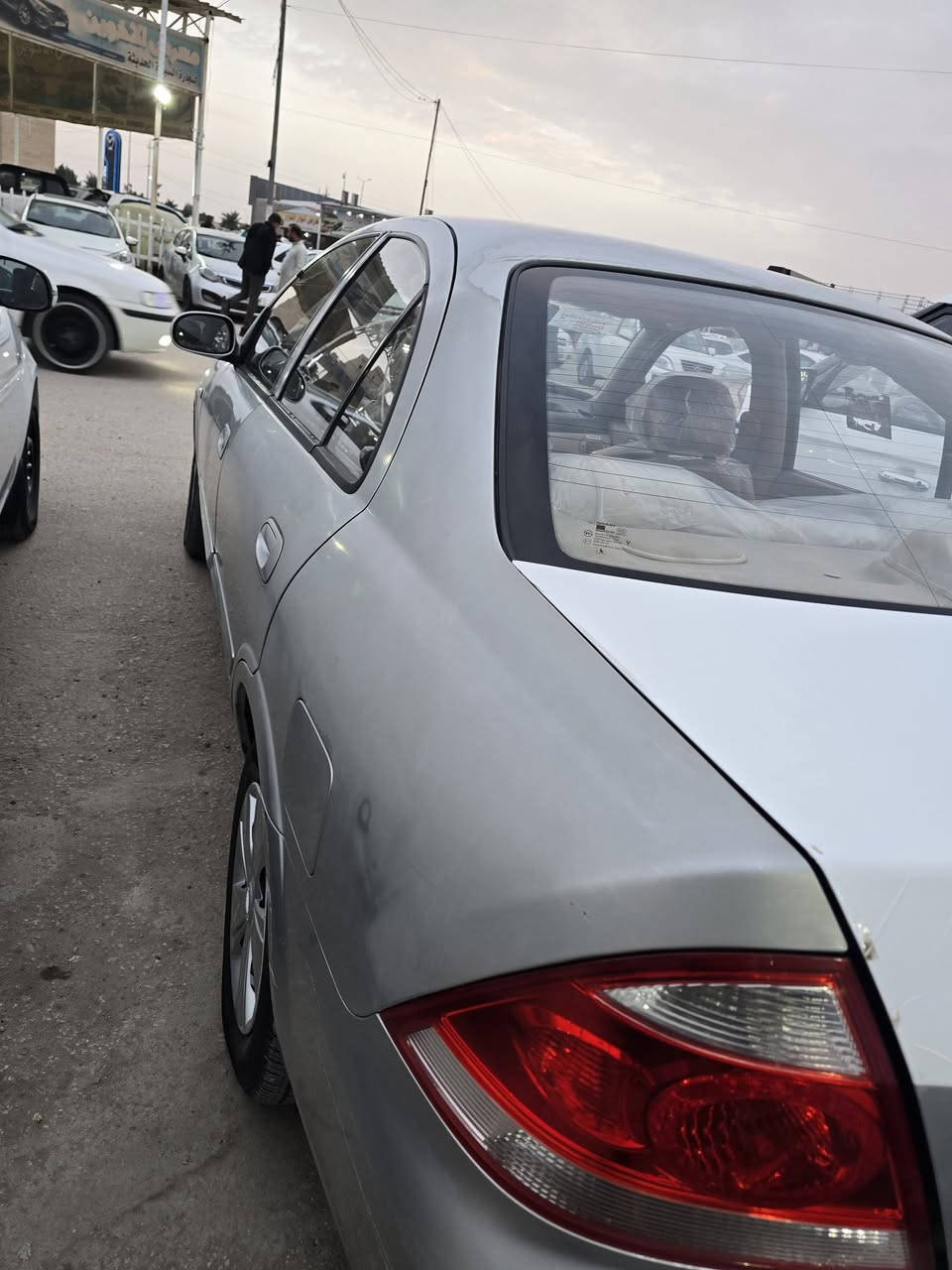 السلام عليكم نيسان سني 2012 رقم نجف بيها جراد بسيط مكفوله جاهزا من كلشي السعر 95 بيها مجال بسيط الرقم ***********
