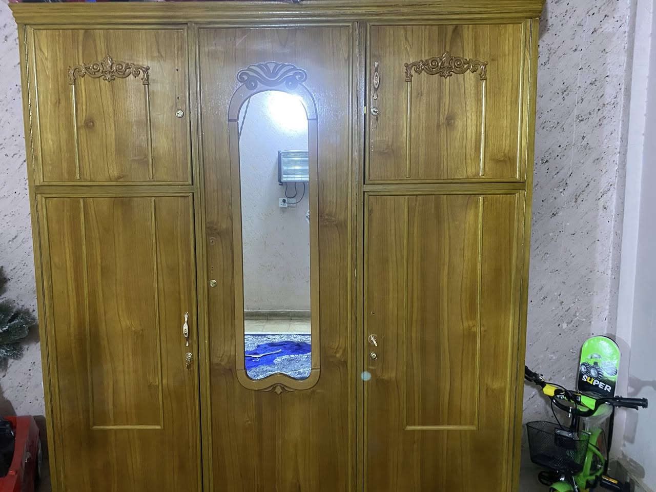 كنتور صاج نضيف جدا السعر 200 الف
***********
