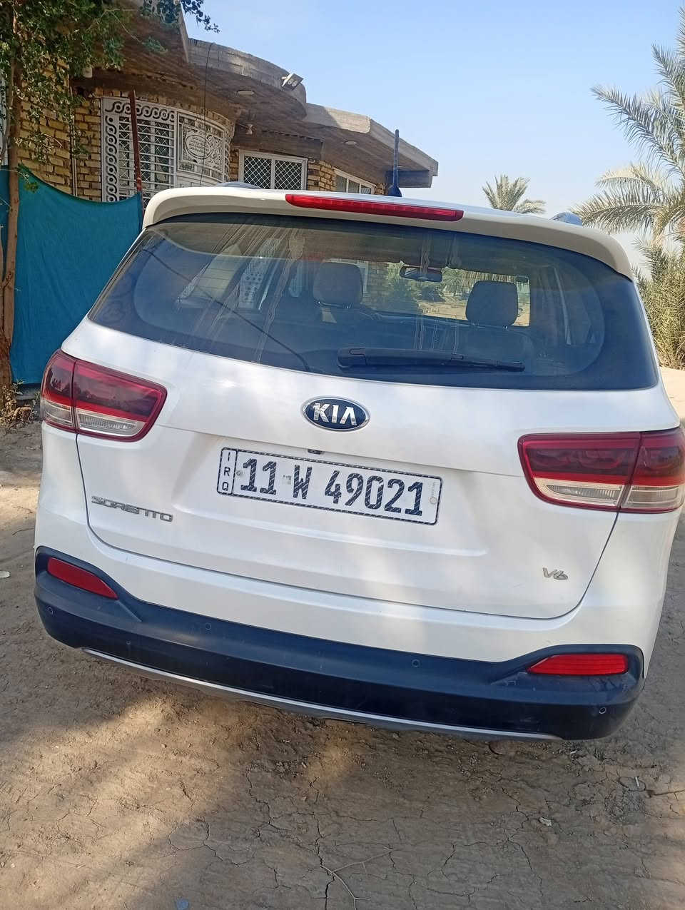 السلام عليكم 
سيارات سورنتوا 
موديل 2016
فول مواصفات مكفولة 
رقم بغداد بسمي
السعر 
225
وبيه مجال قليل 
مكاني بابل 
***********
***********
