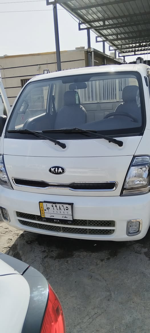 السلام عليكم حجي كيا ٢٧٠٠ موديل ٢٠٢١ للبيع السياره جازه وكفاله عامه من الصبغ والبارد رقم بغداد  رقم التلفون ***********
