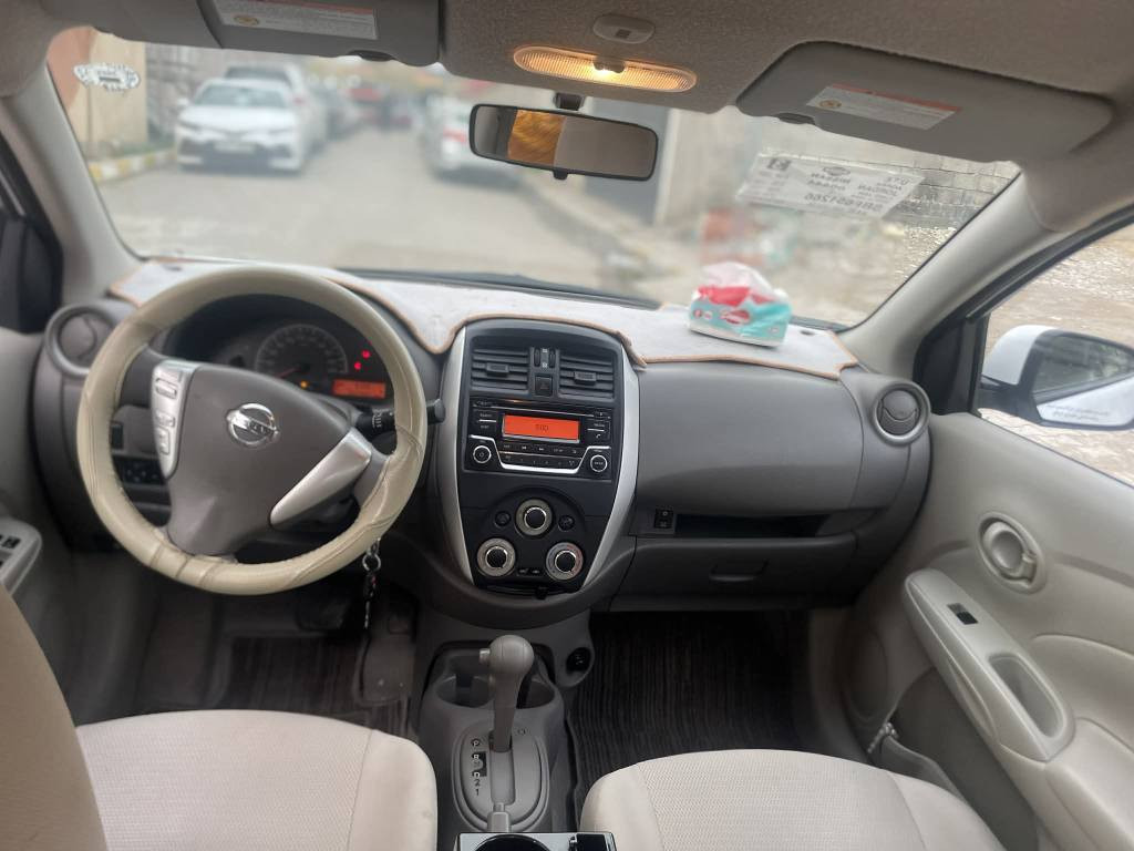 السلام عليكم للبيع فقط نقد مكاني كركوك شراي يتصل فقط سونار موضح مع صور اتصال***********
نيسان صني2021هندي بدون صبغ بدون تبديل فقط بارد حك اصبعين موضح بسونار ماشي90الف حقيقي سعر112مجال بسيط لشراي رجاء الي موشراي لايتواعد كركوك, العراق
