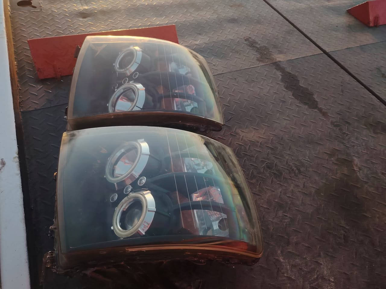 السلام عليكم للبيع مال سلفادور موديل ١٥ وجوه خليجي اصلي مو تجاري ابو الد ***********
