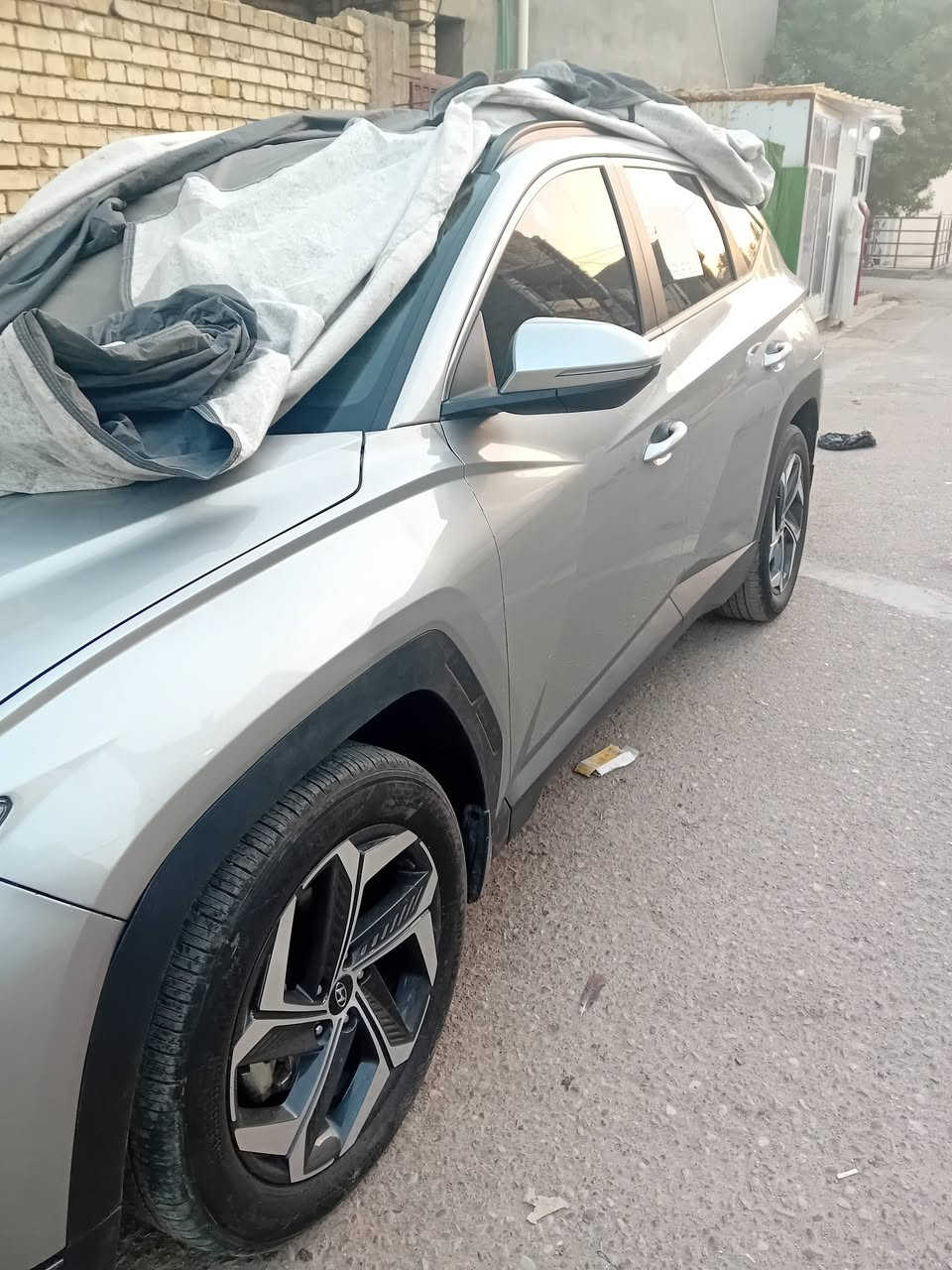 سلام عليكم توسان موديل ٢٣ حادث موضح بل صوره بسمي رقم بغداد سيار فتحه سليت كشنات جلد تدفئه موصفات معروفه السعر ٢٠٥ $ وبيهه مجال معرفت المزيد الاتصال عل رقم *********** موجود وتساب
