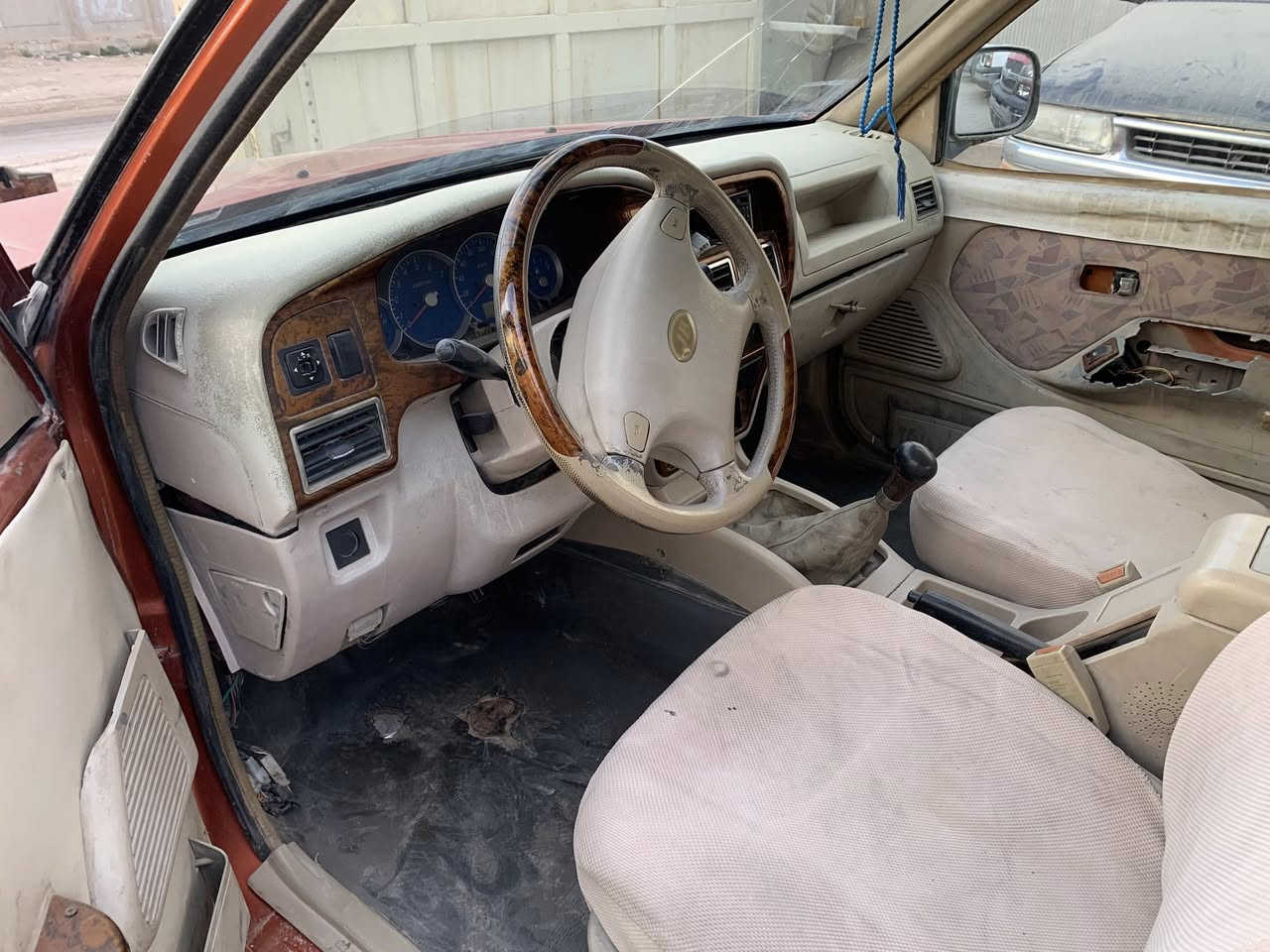 السلام عليكم جنبي بيك اب  2010 مال مزاد ادوات بدون تسجيل ما تسجل مكان بغداد جسر ديالى الجديد للاستفسار 

‭0774 866 4548‬
