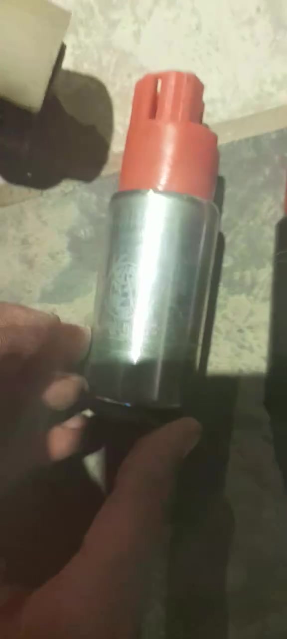 مممكن احد يفهمني هاذ فيتبم الغزال هم انغش الاسود ١١ بار 
٨/٢٥  رمزه فيتبم قوييي بس بلمعدل اقوة حلو حلو 
اما الابيض مكاتبين كم بار ٦/٢٤رمزه شلعه اول ثاني ثالث معدل مو قوي عن تجربه 
بس احس الاسود اضبط لان ١١ بار مو


**إذا كنت صاحب هذا الإعلان وتريد حذفه لأي سبب، رجاءا أرسل رسالة إلى الدعم الفني**