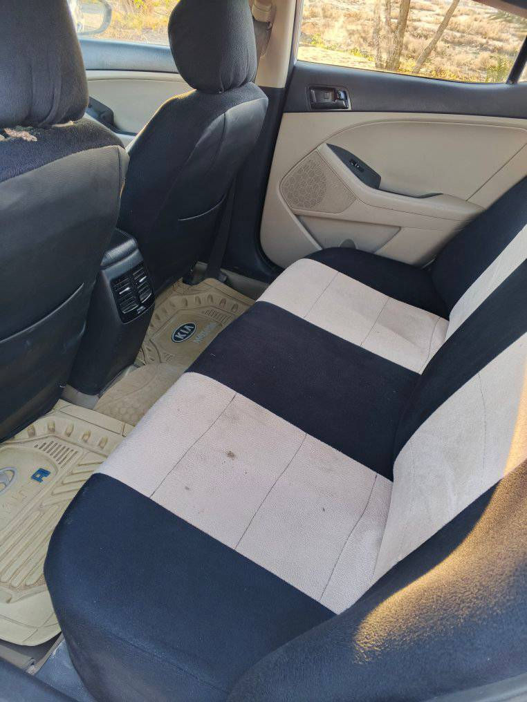 السلام عليكم سياره للبيع اوبتيما موديل 14 بسمي 
كير مكينه شرط ما نقص شيء سعره116 وبيه مجال رقمي ***********
