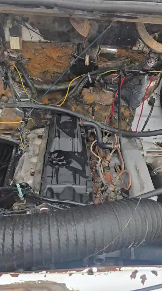 فولكه روسي ٢٠٠٣ رقم ميسان مكينه محور كيا سياره جاهزه سعرهه ٢٥ وبيهه مجال قليل للشراي ***********
