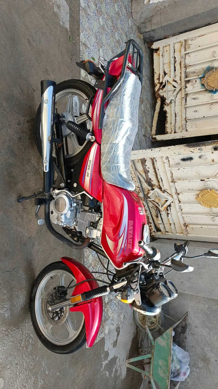 ،، السلام عليكم لبيع درجة ديون عضم موديل 20اوراق اصولي ترقم نضيفه ما نقصه أي شي مكينه مكفوله مكاني بابل حله حي العسكري ***********
