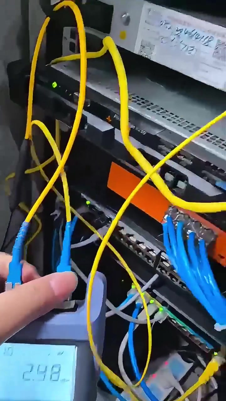 وصول وجبة جديدة
Pon  power meter
تكدر من خلاله تحدد اي بورت بالكابيه ما مستعمل او المشترك تارك للخدمة لكن وايرة موجود بالكابينة لتسهيل استبدالة بمشترك جديد
وبنفس الوقت يحتوي على بور ميتر + ليزر
متوفر توصيل
***********
