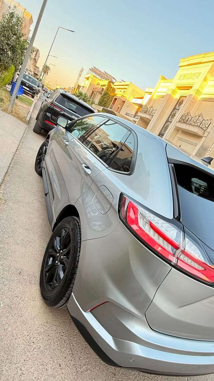 مۆدیل ٢٠٢٤ مواسەفات (se black edition)  دەبل اکسل تەنها یەک پارچەی بۆیاغە بی ژۆری بی ارباگ  شوخت و قۆپی نیە  یەک دنیار مسرفی نیە ٤٢ مایل رۆیشتووە هەموو شتیکی بەشەرتە کامل سیرفسی بۆ کراوە 
نرخی،١٦٩ وەرەقە 
ر.م ***********
شوین هەولیر 
رەقەم شانسی 2FMPK4G96RBA15825 أربيل, العراق

