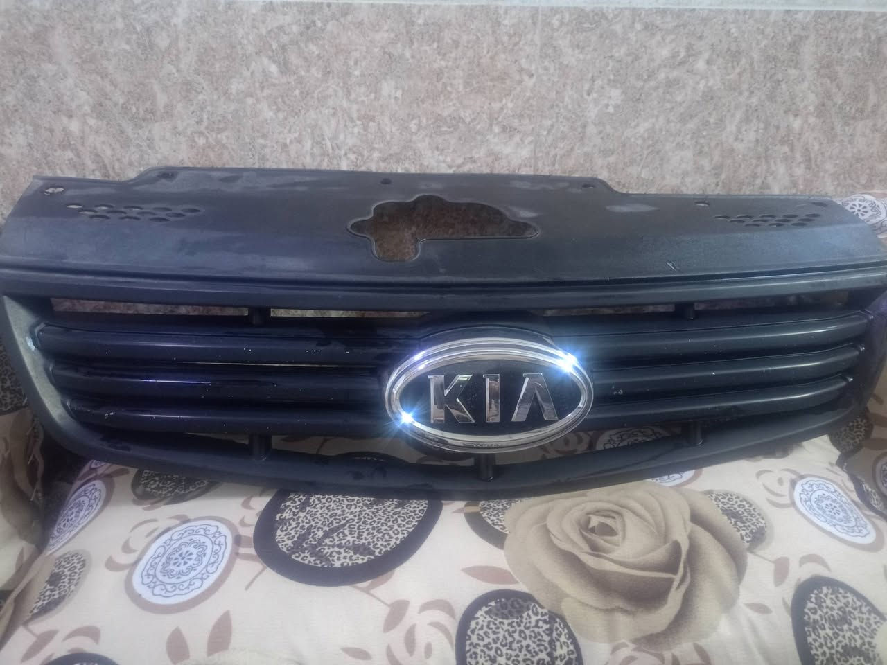 السلام عليكم
اغراض كيا ريو بكلايتات ريو جنطه 
بلاجكتورات كيا ريو 
اطار مسجل 
عطر برايد  الشراي خاص او يتصل
***********
