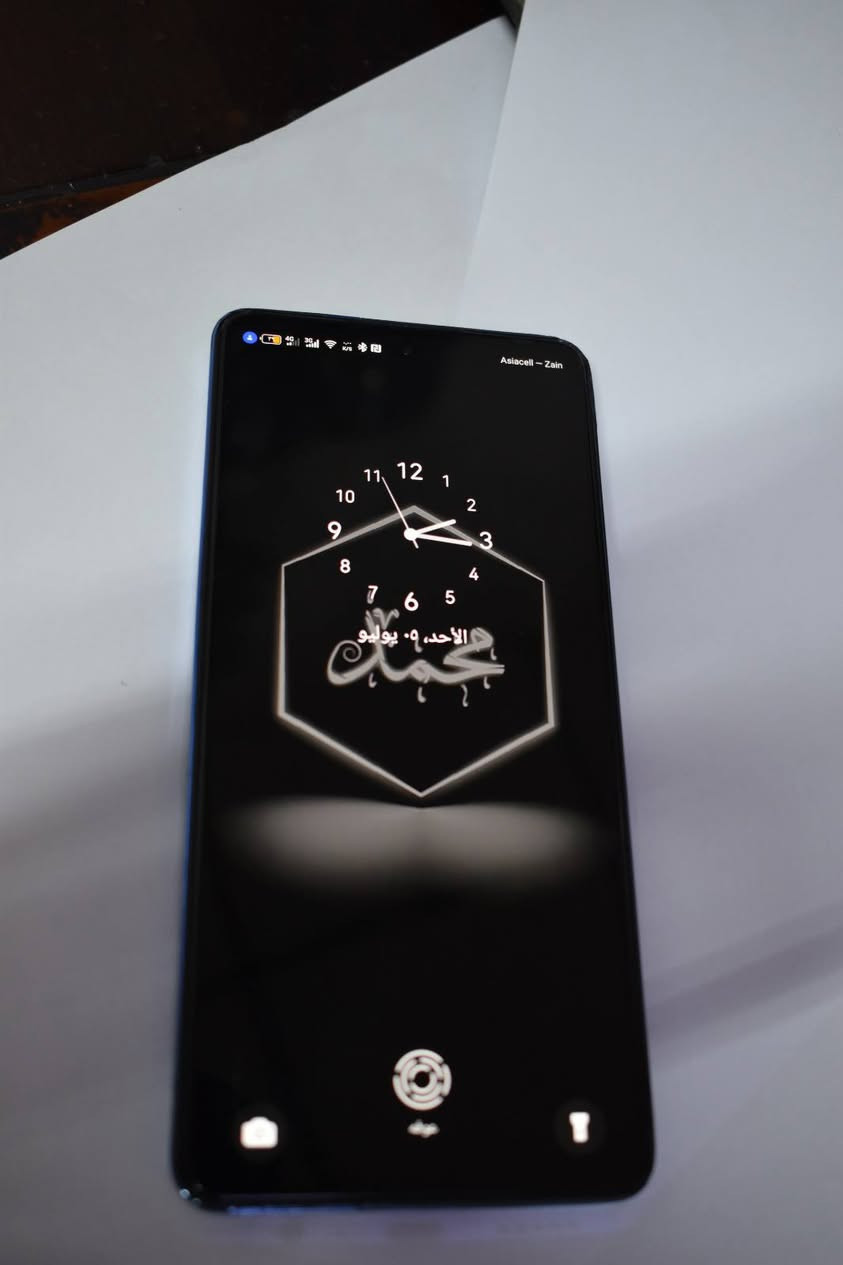 للبيع جهاز TECNO CAMON 20s Pro 5G
اللون: ازرق

المواصفات:
- الرام: 8GB 
- الذاكرة: 256GB
- المعالج: Dimensity 8020 5G
- الشاشة: 6.67 انش AMOLED 120Hz
- الكاميرا: 64MP + 32MP سيلفي
- البطارية: 5000mAh

الحالة:
الجهاز شغال 100% بدون اي مشاكل
الشاشة سليمة 100% ونضيفة
الملاحظة: الظهر بيه تقشير تجميلي والشاصي بيه احتكاك بسيط. مأثر فقط على الشكل

الملحقات: الجهاز فقط
المكان: كركوك
السعر: 200 الف دينار وبيه مجال بسيط

للتواصل واتساب فقط***********
