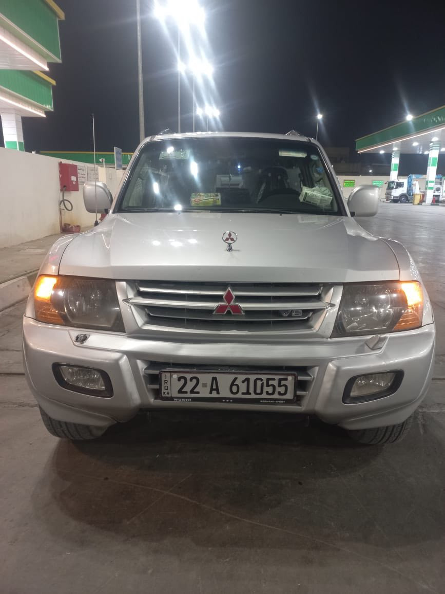 ‏2002 باجيرو بي شام بلغ يمنى مدقوق على البارد مقفول السيارة من كل شيء طقم تاير حديدية جديد أرجو الاتصال برقم الهاتف السعر 95      ***********
