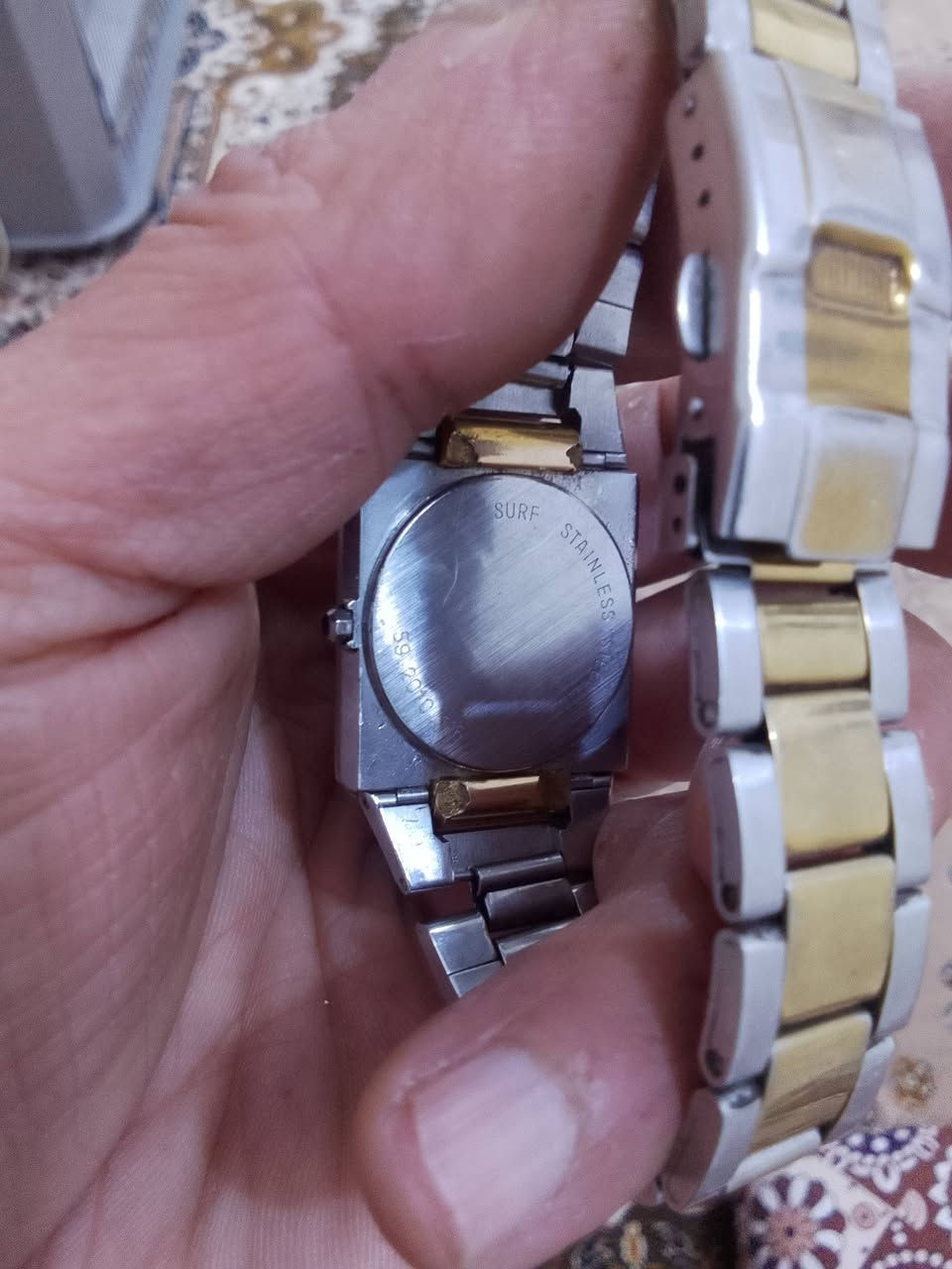 اللهم صل على محمد وال محمد الطيبين الطاهرين
زنث كوارتز انتاج 80 نظافة ممتازة سير مستبدل ابعادها 34*34بدون الاذان سعر 125دولار الجاد يراسلني


**إذا كنت صاحب هذا الإعلان وتريد حذفه لأي سبب، رجاءا أرسل رسالة إلى الدعم الفني**