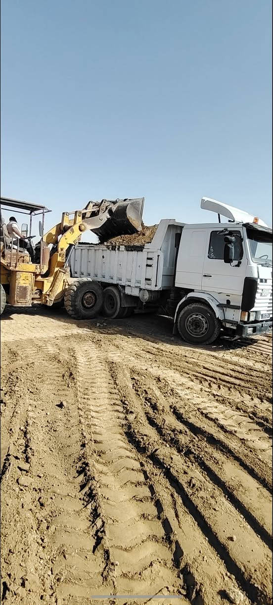 السلام عليكم كلابة سكانية موديل ٩٢ محرك ١٢ ونص
كير ٥/٥ سحال چوبرلس بومة
رقم نينوى الماني
سنوية لل ٢٨ طخم تاير جديد
محرك معمر قبل شهرين
شرط شاصي محرك كير اكسل   تحويل ثاني يوم
السعر ١٥٧ وبيهة مجال سيارة خير من الله للتصال ***********
