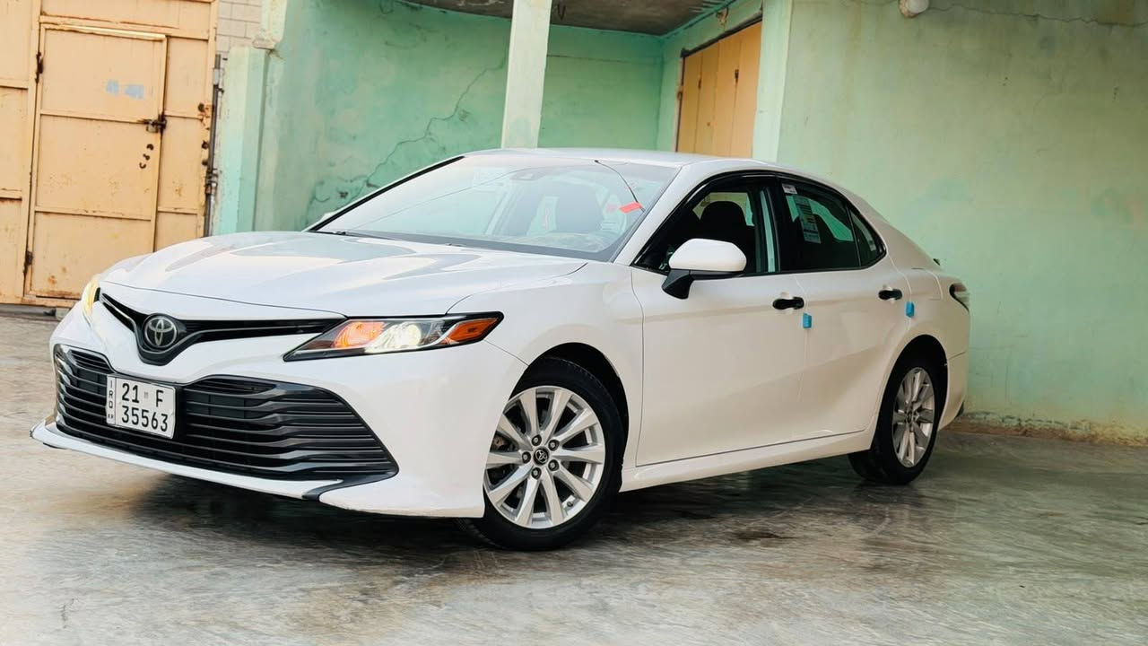 السلام عليكم كامري 2019 ابيض وارد امريكي سياره كلين تايتل بدون صبغ فقط البونيد مبدل بلادي نفس اللون بدون صبغ بدون بارد بدون اي دواخل سياره وضع شركه مواصفات LE كشن كهرب 3 انضمه قياده اناره زنون سياره جديده جديده ع البلاد تبريد ثلج محرك گير صدر تخم تاير تبريد تدفئه سياره جاهزه رقم سنويه هزه كلها جديد تحويل ثاني يوم نقد فقط الشراي يتصل العنوان الشرقاط اسديره 
***********
***********

