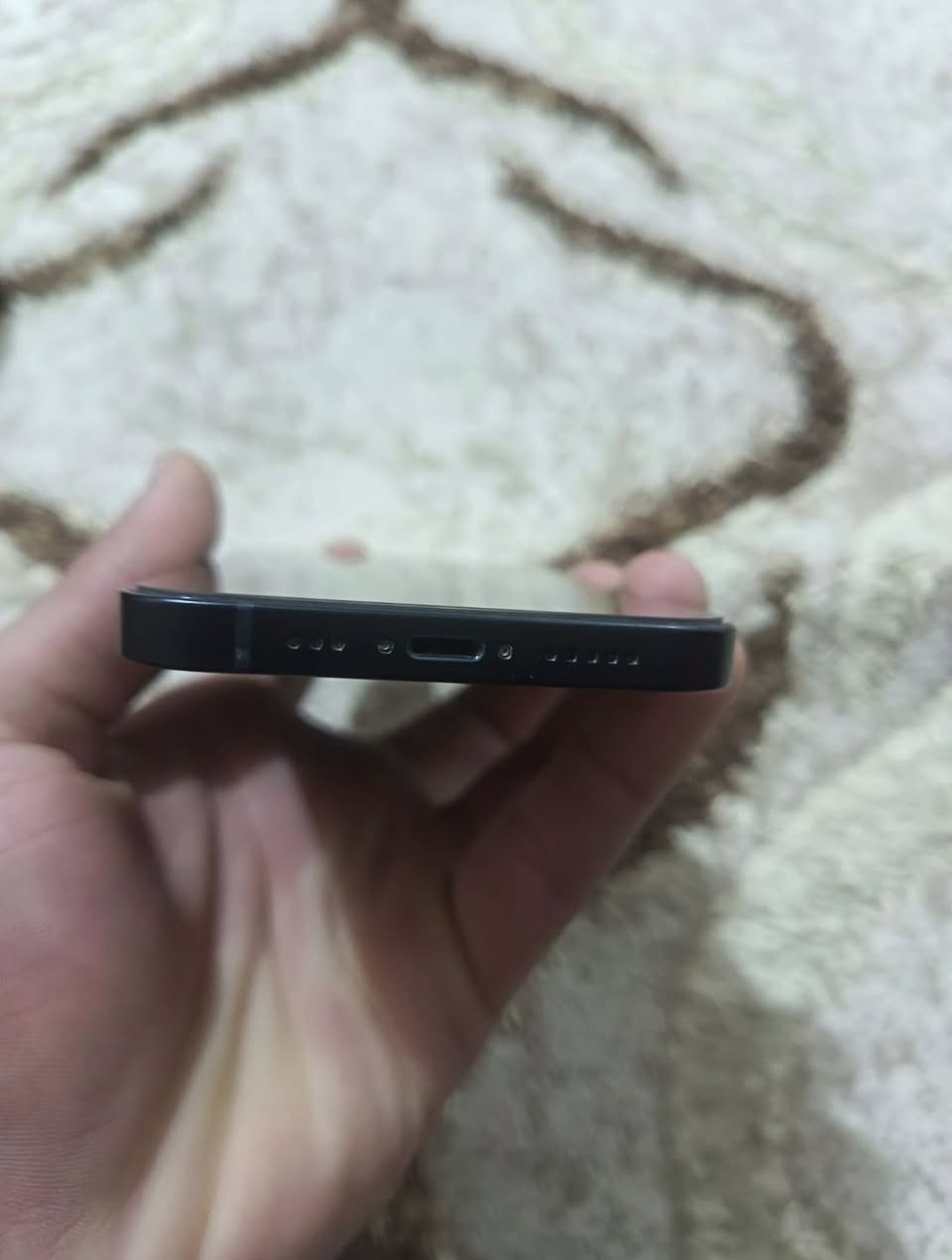 آيفون 13 مراوس ب ماكس عدله بطاريته 90 بلاديه دبل سيمكارت نضافه ميه بل ميه عدك ماكس عدله هاذ رقمي *********** موجود واتساب
