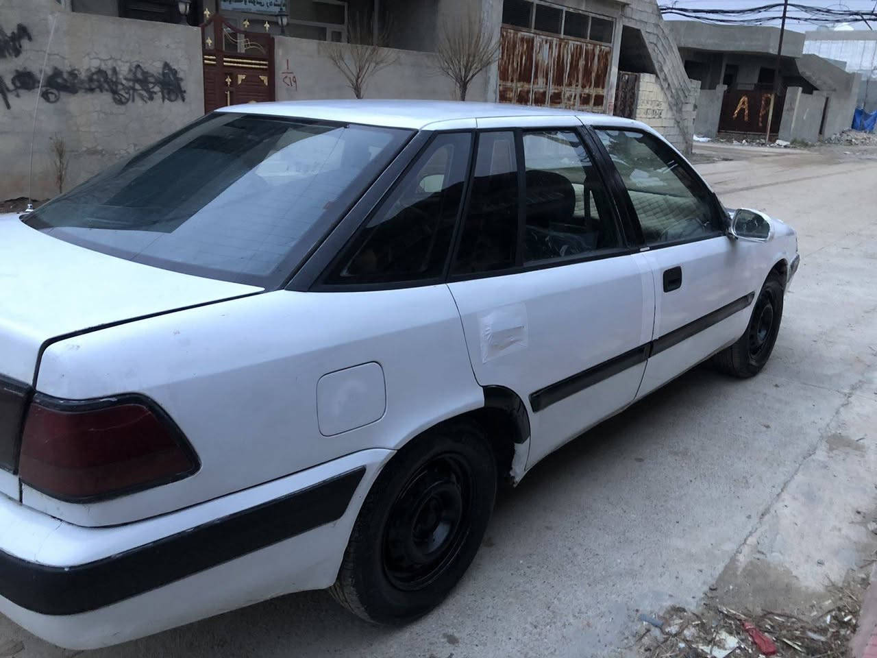 داوێ مۆدیل1993 ئاڕمی پلاستیکی سلێمانی گێڕو مەکینەی بەشە رت کارابای کامل عیش دەکات هەموگیانی بێ عیبە سعری زۆر گونجاوە 15 وە رە قە ژم ***********؟؟*********** شێون سلێمانی
