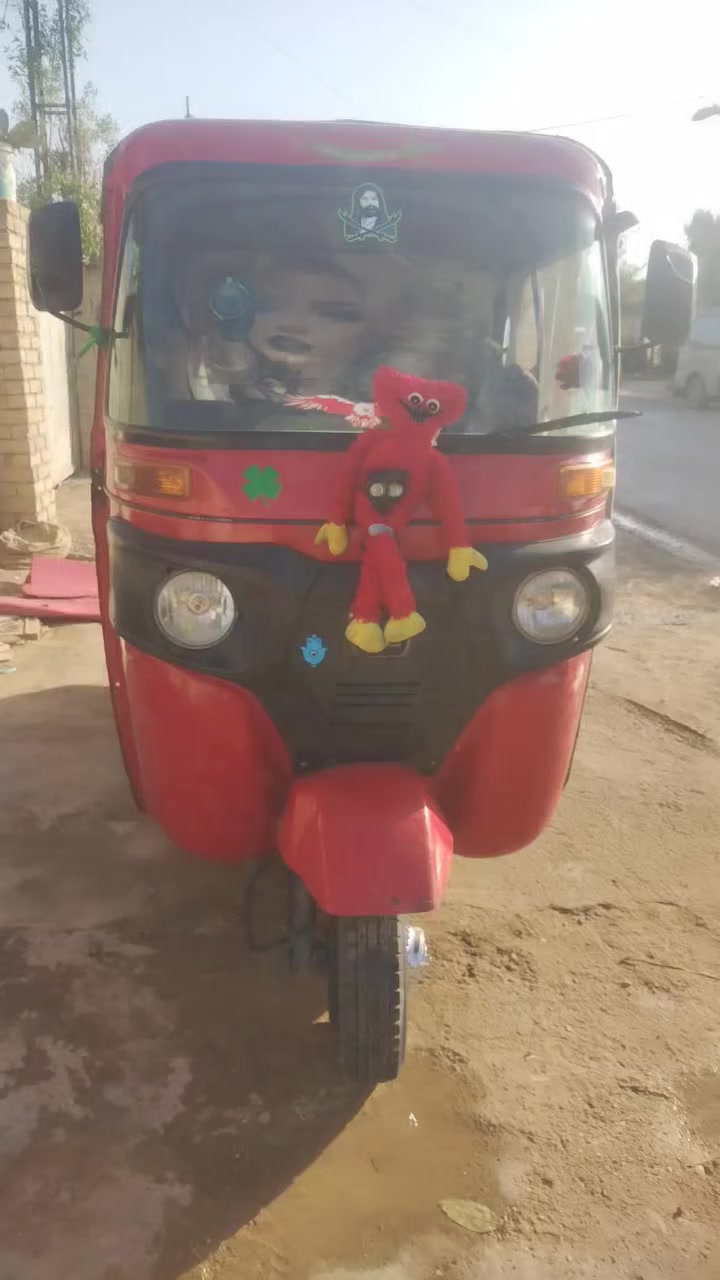 سلام عليكم اخوان تكتك باجاج المصطفى أوراق كاملة ١٨ تكتك كبل الشارع ماذب عليها ربع كلة جديد محرك الاتنقيض وتبخبير اخوان نظيفة احلئ من الصور كفالة من الخياس وكفالة المحرك الكهربائيات كلها شغالة سعر ٣٨٠٠ بيها مجال قليل حك جية اخوان مامتواجد على الفيس هذا الرقم إتصل ودلال عنوان بغداد الأوسمة والانواط ***********
