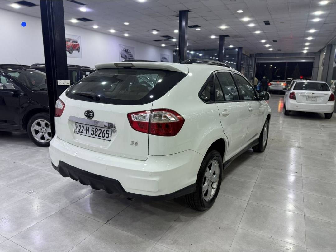 بۆ فرۆشتن BYD خلیجی
مۆدێل2014 فول فوڵ مواسەفات
سلایت . ناو زەرد . گێڕ تۆماتیک . دەبل گێر . چوار جام کارەبا . کوشین جلد . شاشە ئایپاد . دژە خلیسک . بلاجکتۆر لید . چوار تایەی نوێی لەژێرە 
گێڕ . مەکینە . تەقەو ڕەقە . کارەبایات . تەبرید . بەناوکردن هەمووی بەشەرت
گێڕ و مەکینەی بەشەرت
غاز و بەنزین ڕەقەم و سەنەوی هەمووی نوێیە
1پارچەی بۆیاخە بێ لێدران پێش و پشتی کەپسە تەزرەی هەیە
نرخی79وەرەقەو تۆزێک مەجال
0750.837.38.08فایبەر   وەتس ئاپ
