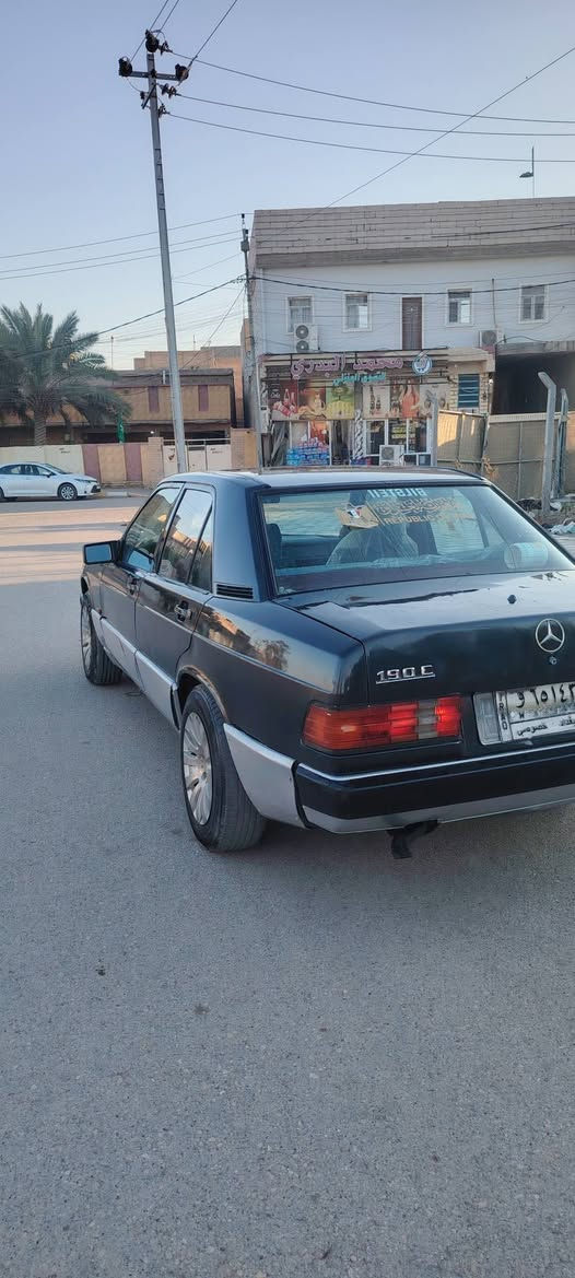 سلام عليكم مارسيدس ١٩٩٢ كفاله عامه كير ومحرك جديد.رقم وسنويه رقم بغداد مكفوله كافاله عامه خير من الله مداور ثاني يوم المكان واسط قضاء الحي رقم ***********

