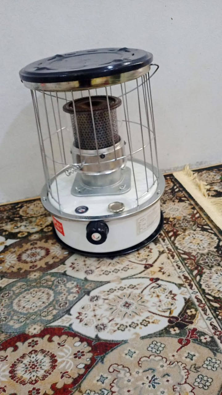 السلام عليكم من رخصة مدير الكروب صوبة للبيع استخدام قليل صار سبوع السعر 50 العنوان كاطون الرازي قرب حسن ابو الكاز لتواصل ***********
