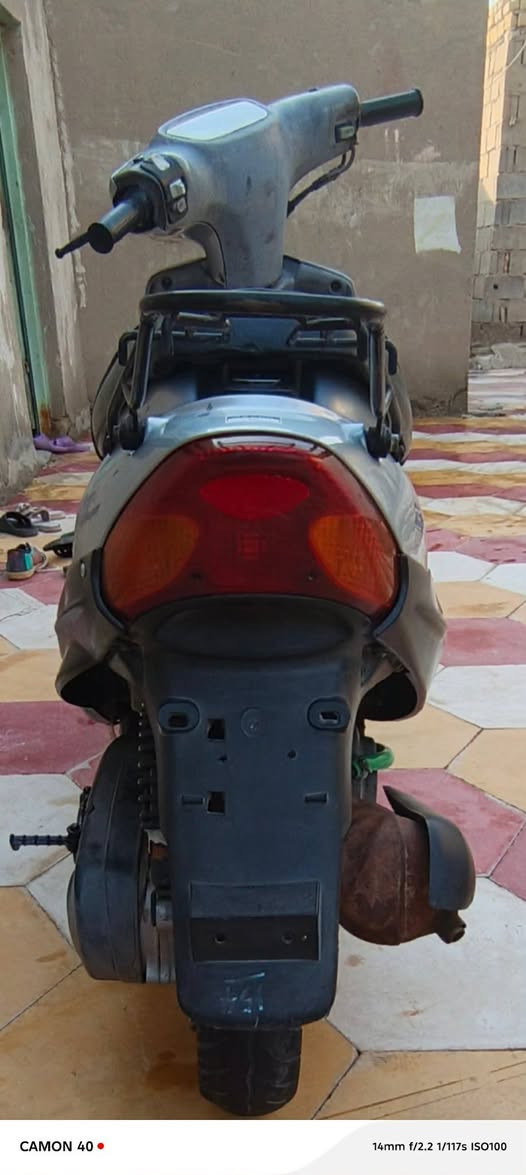 سلام عليكم دراجة بيجي للبيع محرك مفتوح كفرات بلادي كهربائيات شغالة السعر 350 الف وبيها مجال مكاني بالرميثة للتواصل ***********
