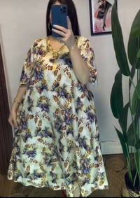 ملابس بنات • مقاس 7 • توصيل