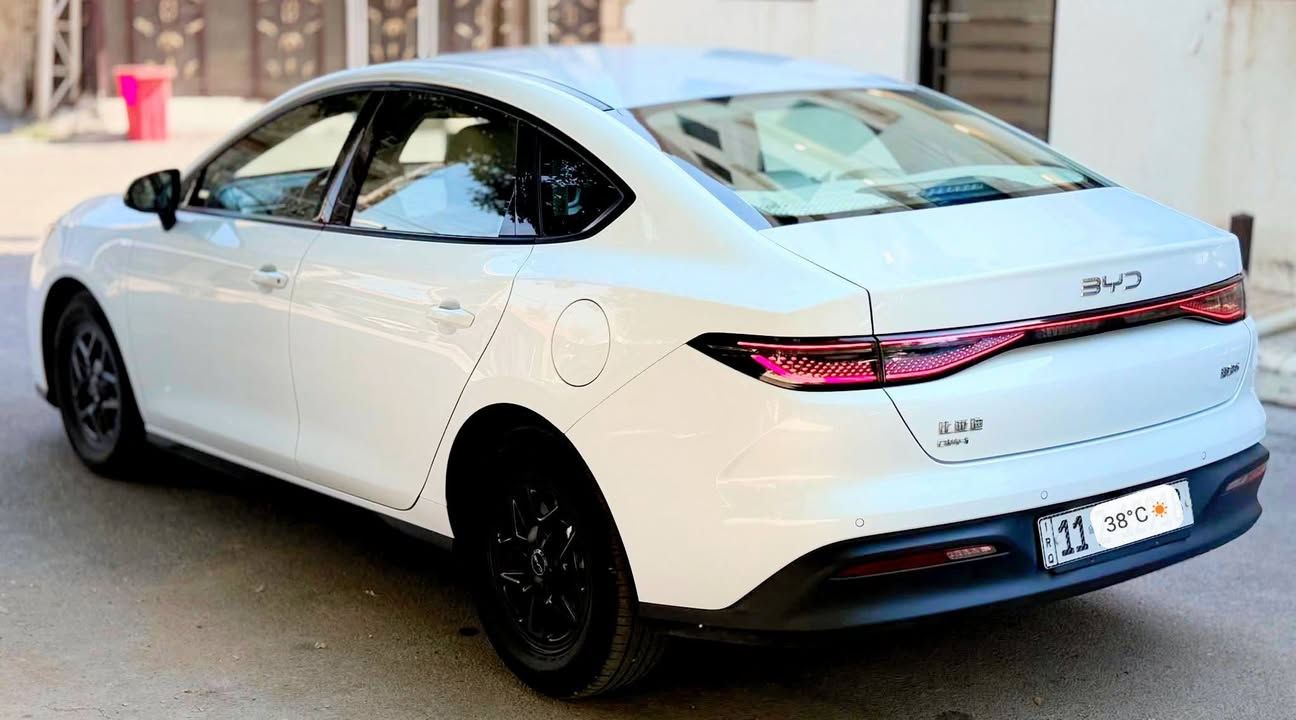 السلام عليكم للبيع BYD
سيل 5  2025 رقم بغداد
مكفوله كفاله عامه 
 وياها بصمه وكارت 

العنوان بغداد 
***********
