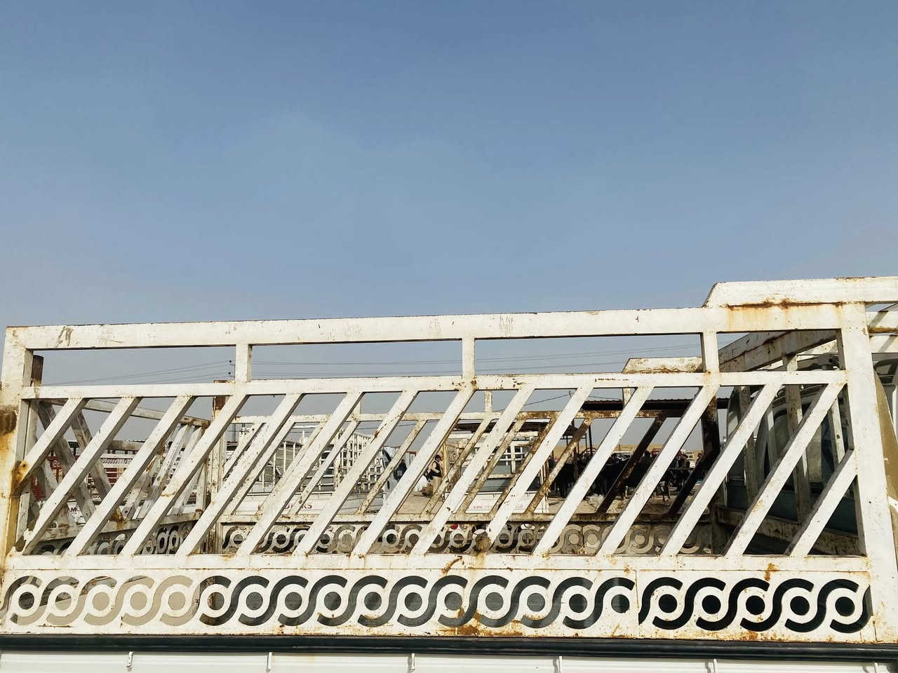 سلام عليكم محجر للبيع مال كيا حمل نثيه السعر عل خاص رقم الهاتف ‭0780 872 2739‬
