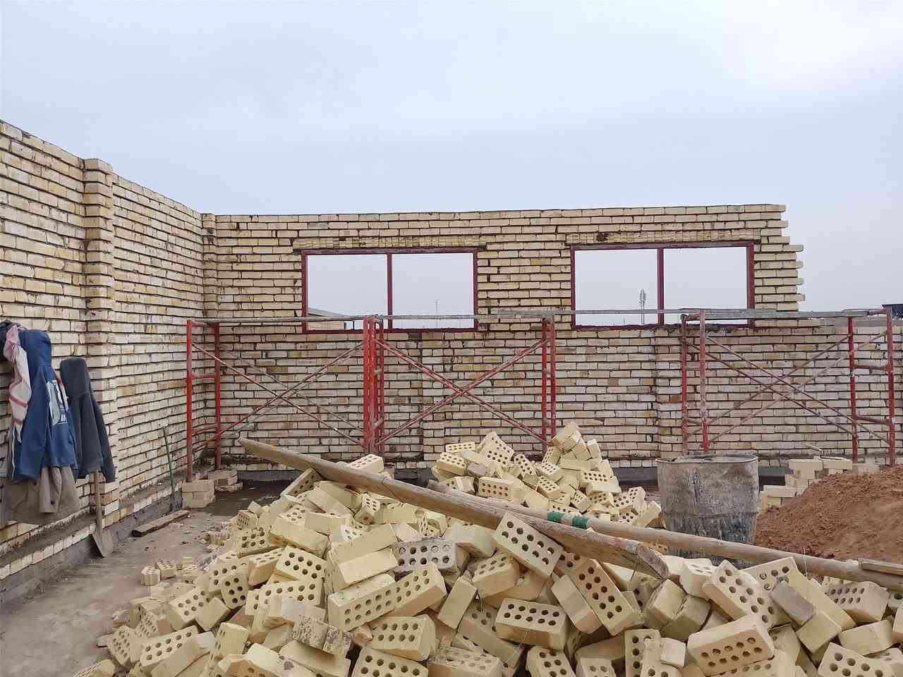 سيد علاء لبناء طابوك وفرمستون و بلوك ل النجف فقط. ***********
