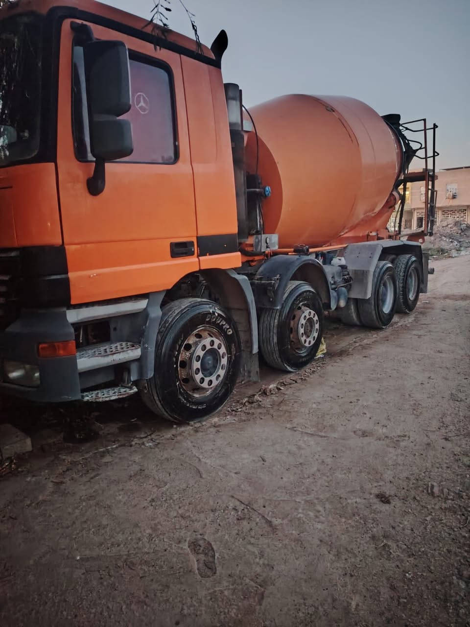 شمعه 2002اصل مامعلايه جدر10متر لبهير السياره نضيفه وجاهزه للشغل كير كهربائ تخم تاير جواهه مكانه بغداد الغزاليه رقم اربيل اللاستفسار 
***********
***********
محلاحضه السياره غير تابعه لأي شركه استعمال شخصي
