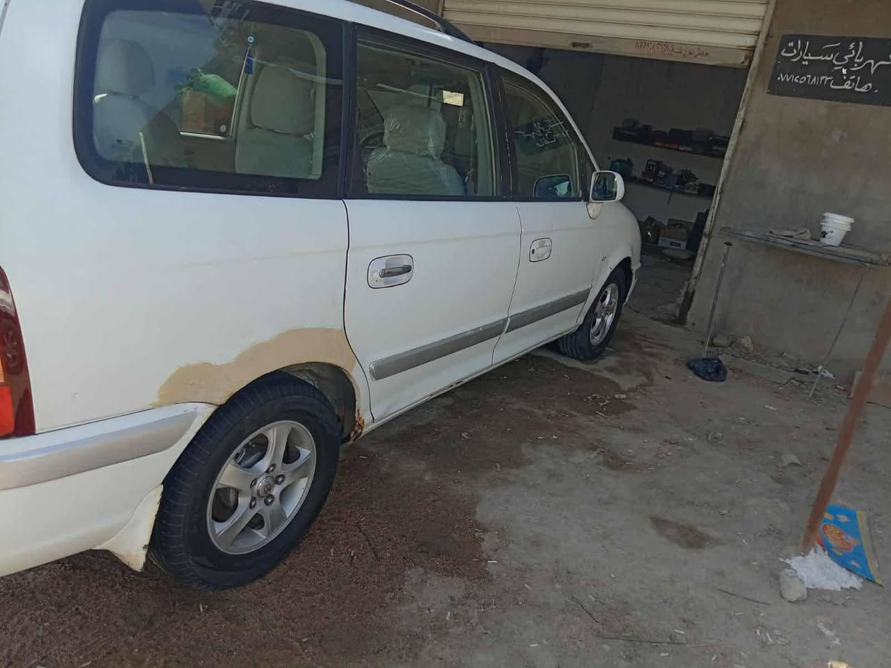 هونداي تراجيت ٧راكب اجرة رقم نجف انكليزي جاهزه مكان المثنى السعر ٧٠ وبيها مجال ***********
