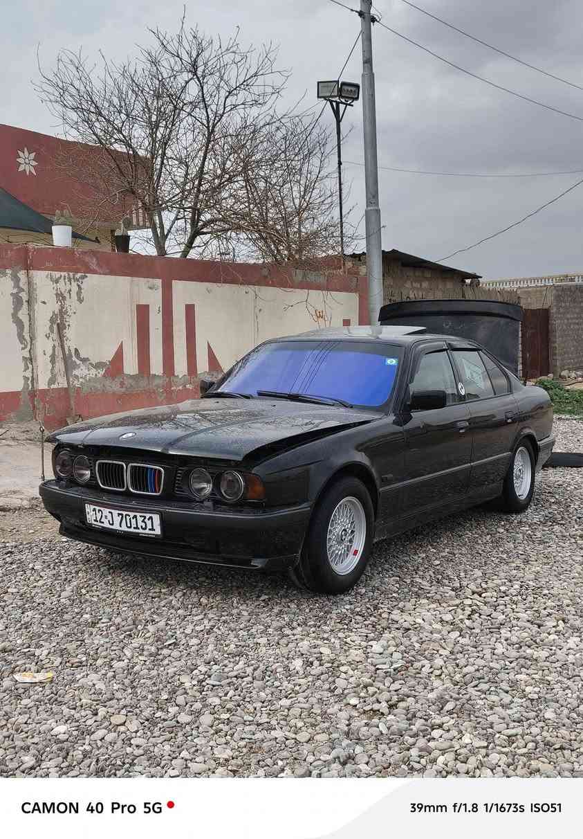 لبيع
شرط أختها ماكو بنضافته وبجمالها

٥٢٥  كبس 

بيم موديل ٩٣ 

محدث ٩٥ 

بجم عريض

تبريد تدفيه 

سلايت 

سياره فول

داخل جلد 

كشات كهرب 

كير أوتو 

محرك كبس 

تايرات جديد 

مكينه كير اكسن شرط 

سياره بدون حادث فقط 

بخ للجماليه 

ترايك عل بصرا شرط 

مكان سياره موصل 

***********
