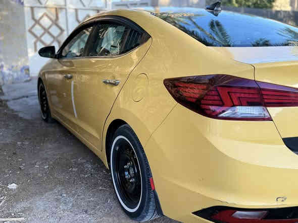 من رخصة الادمن
السلام عليكم 
النترا فول لمتد موديل 2020 وارد امريكي ليبل واحد 
مكينه دوش 2000
كير  ATM
فتحه
بصمه تشغيل +بصمة ابواب 
صندوك ذكي
شاشة كبيره كار بلي بلادي
رادار امامي وجانبي
3 وضعيات قياده
سماعات انفنتي
اشاره بالمري + رادار
كشن السائق كهرباء + خزن ميموري
الكشنات الاماميه تدفئه
تبريد منفصل
اشارة ترحيب 
لايت عدسه +بك لايت لد
تحديد مسار
نقطه عمياء
مثبت سرعه
السعر 153 وبيه مجال للطيبين
***********
