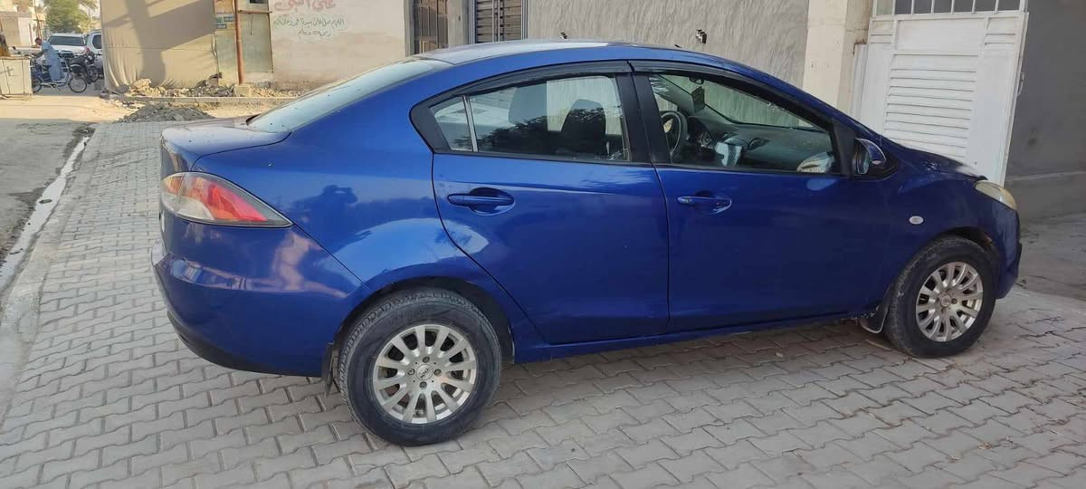 مازدا زوم 2 
موديل 2011
كاملة بدون نقص حادثها چاملغ ايمن عكس السايق الأمامي مبدل نفس اللون بلادي بدون صبغ السيارة ولا حادث سعرها ٧٠ وبيها مجال 
ديالى بعقوبة 
***********
