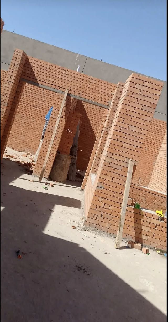 السلام عليكم خلفه بناء درجه اولى شغل نضيف التزام بالموعد مكاني بغداد متفرغ *********** واتساب
