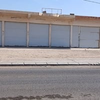 لبيع ...دكاكين داخل صناعة مساحه دونم سند زراعي .. وجهة ٢٥ متر ...السعر...