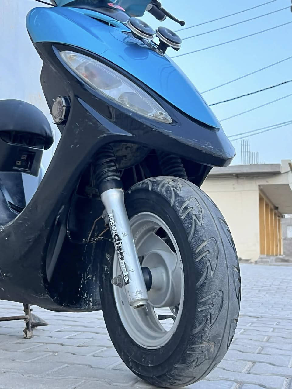 كامكو جي فور  محرك مفتوح علا ايدي قبل يومين نكرة سلف  دراج نضيفة شوفت عينك السعر 450 و بيه مجال بسيط او مراوس


**إذا كنت صاحب هذا الإعلان وتريد حذفه لأي سبب، رجاءا أرسل رسالة إلى الدعم الفني**