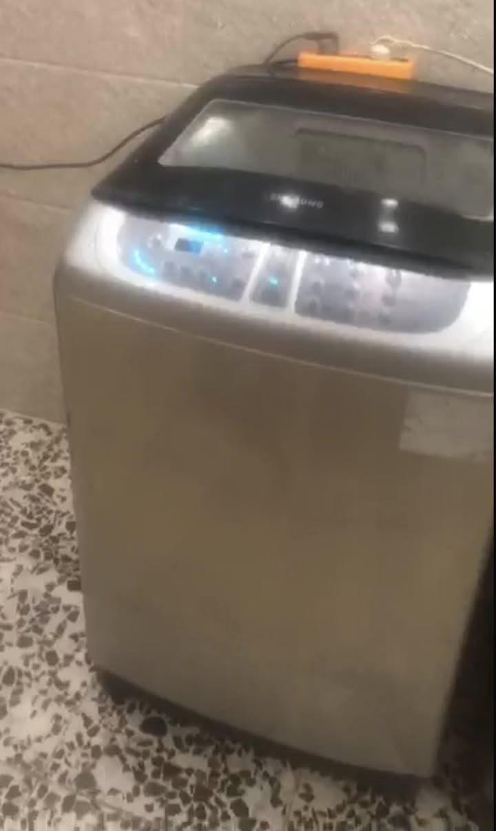 السلام عليكم غساله ملابس اوتوماتيك مستعمله للبيع 
العنوان بغداد مدينه الصدر قرب مستشفى العطاء 
للاستفسار ***********
