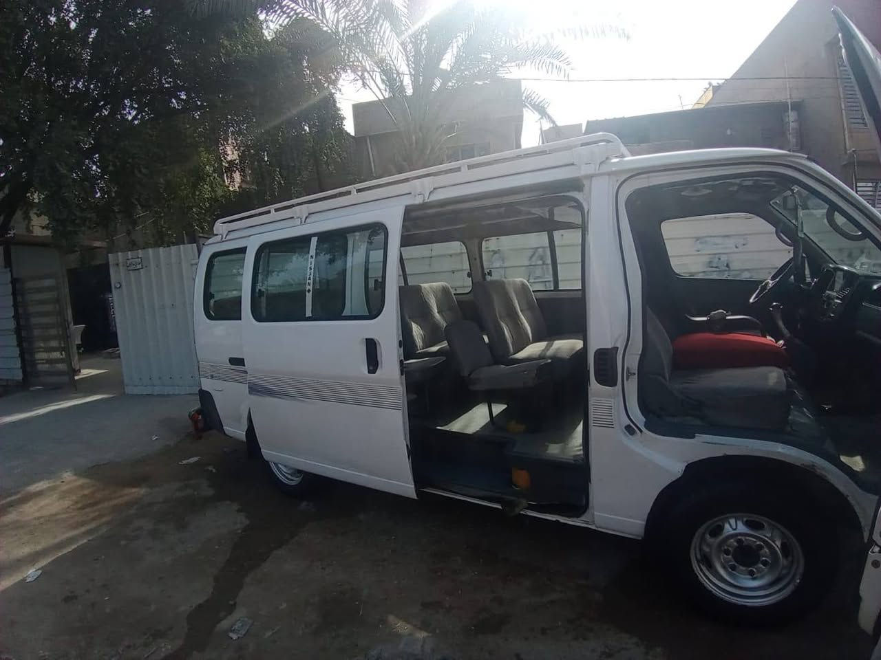 السلام عليكم للبيع نيسان يرفان موديل 2009 السيارة بيها تعمير داير لي. كير محرك خير من الله سيارة ماعوزه شي التواصل خاص او على هذة الرقم ***********السعر 134 وبيها مجال المكان  بغداد الزعفرانية
