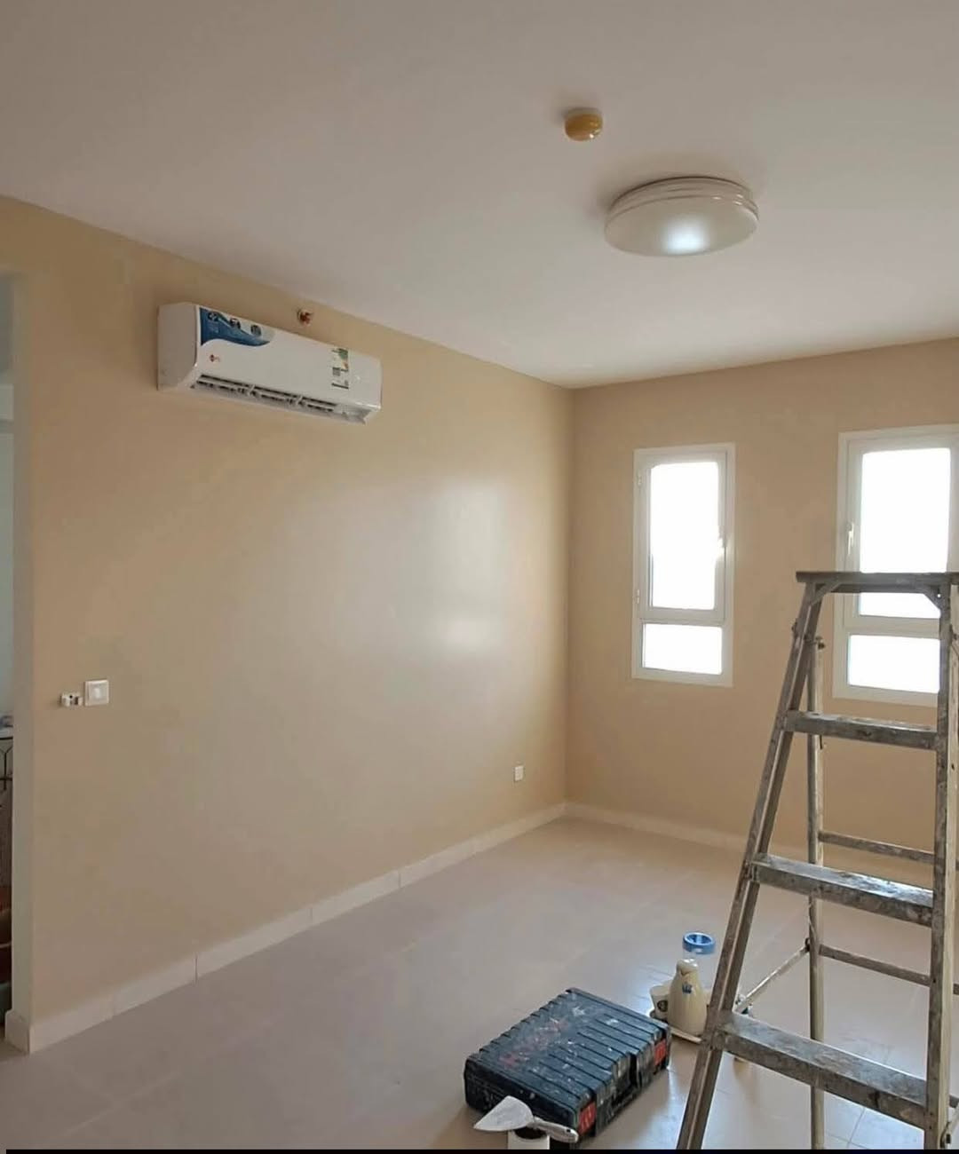 صباغ متفرغ نشتغل منازل – شقق – محلات – دوائر حكومية – نشتغل جميع انواع الصبغ – 

‏‪***********‬‏للاتصال
