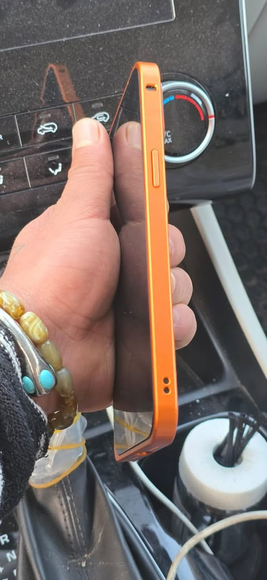 سلام عليكم ايفوان ١٢ برو ماكس
ذاكره ١٢٨ 
تفاصيل داخل الصور 
*********** 
السعر ٣٥٠
