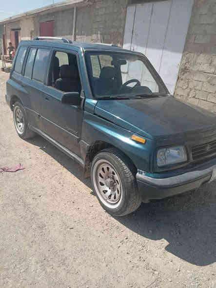 سلام و عليكم سياره ساسوكي
محرك بلادي كير ومحرك شرط 
لا صرف لا تبخير 
سياره حلوه ونضيفه 
سياره بلاديه مو عكس 
رقم بغداد تحويل ثاني يوم 
مكان ديالى جلولاء خاص ماكو مكلف بل نشر 
اتصل ودلل ***********
