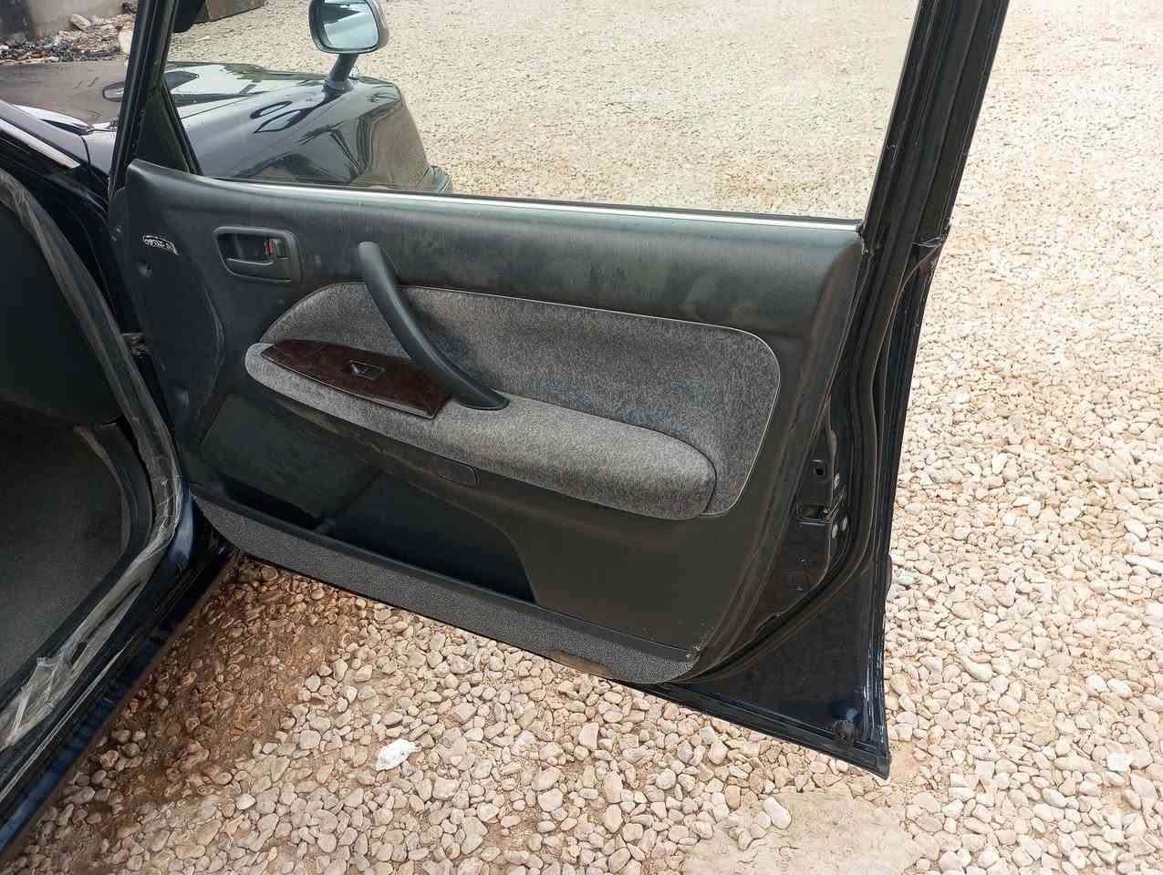 السلام عليكم راس الثور تكم كفاله عامه حته من الصبغ 
شاصي 51اصل 5دكم امبدله غرفته جاهزه السياره السعر 110بيه مجال الشراي يتصل ***********مكاني نجف رقم انكليزي موديل 2000اصل
